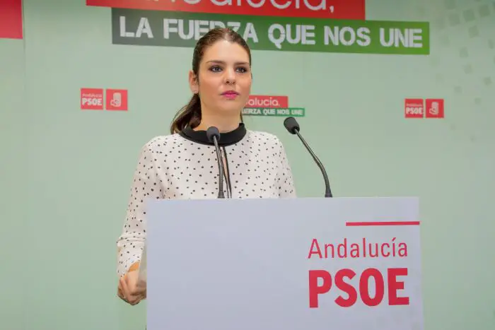 Noemí Cruz asegura que el compromiso de Susana Díaz con la provincia, tanto en materia de agua como agricultura, es “total”.