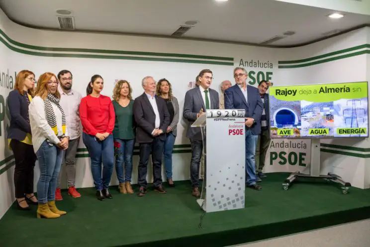 El secretario general del PSOE de Almería reprocha al ministro Nadal su “falta de compromiso” al dejar de planificación el eje eléctrico Vera-Baza.
