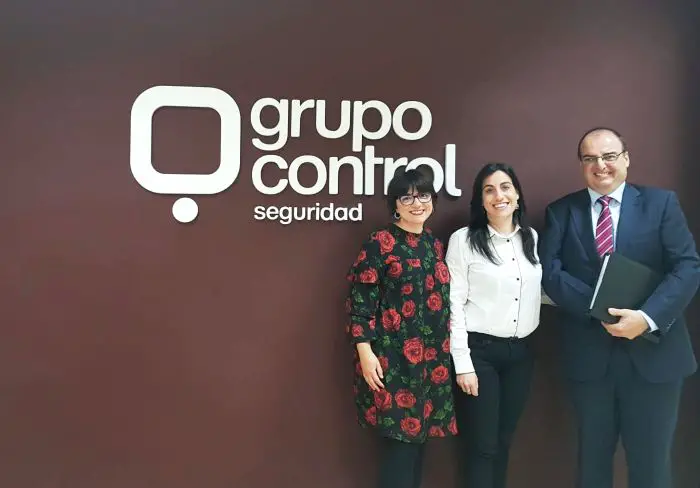 El director regional de Andalucía, Ceuta y Melilla de Inserta Empleo se reunió con directivos de Grupo Control para avanzar en el convenio de empleo que firmarán ambas entidades.