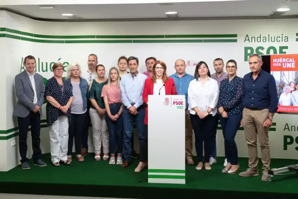 La lista socialista ofrece “valía y decencia” para gestionar el Ayuntamiento de Huércal de Almería y gobernar “para toda la ciudadanía”.