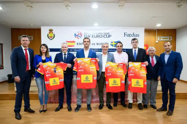 - El presidente de la Federación Española, Francisco Blázquez, y el delegado en Almería, Sebas Fernández, subrayan la gran importancia del partido