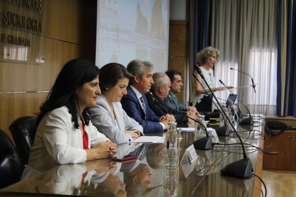 El delegado del Gobierno inaugura en Granada el curso para reforzar la formación de las Fuerzas y Cuerpos de Seguridad y funcionarios del Estado en el funcionamiento del Sistema Viogén para Seguimiento Integral de los Casos de Violencia de Género.