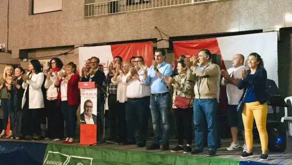 El candidato del PSOE a la Alcaldía, Manolo García, asegura que Roquetas está “a muy pocas horas de conseguir el cambio que necesita”.
