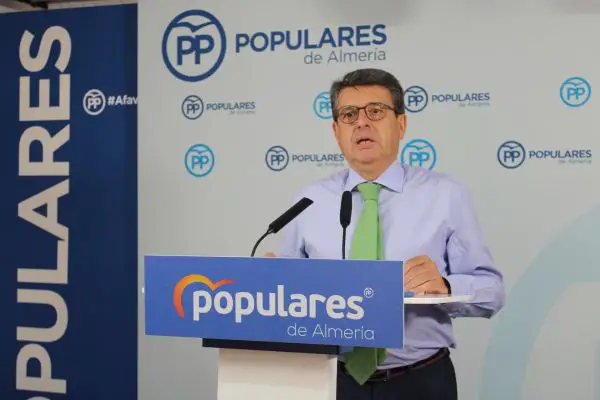 En el caso de que no se produzcan o no sean comprensibles el PP va a exigir la dimisión de Manuel de la Fuente.
