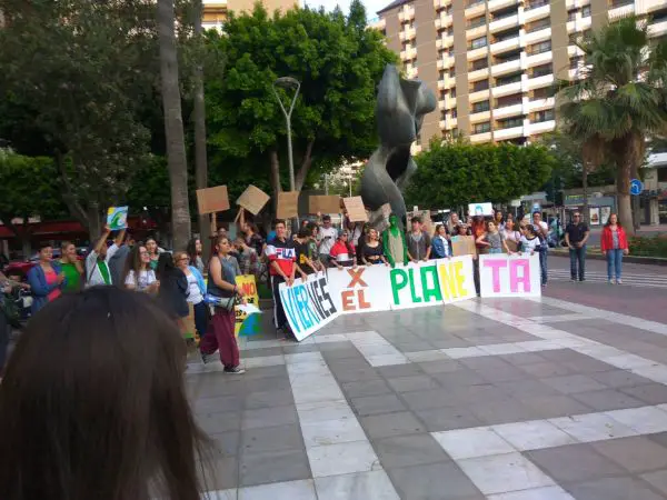 Tras la celebración de las jornadas en Andalucía sobre Emergencia Climática, el Partido Verde da su apoyo a las movilizaciones por el clima convocadas para este mes de septiembre, que culminarán con el llamamiento de huelga a nivel mundial el próximo viernes, día 27 de septiembre.