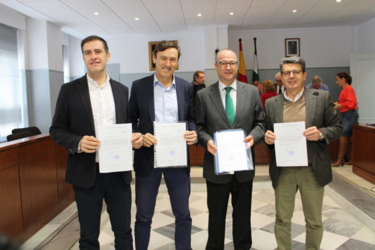 Castellón, Matarí, Hernando y Rodríguez-Comendador han recogido esta mañana las credenciales de diputados y senadores en la Audiencia Provincial.