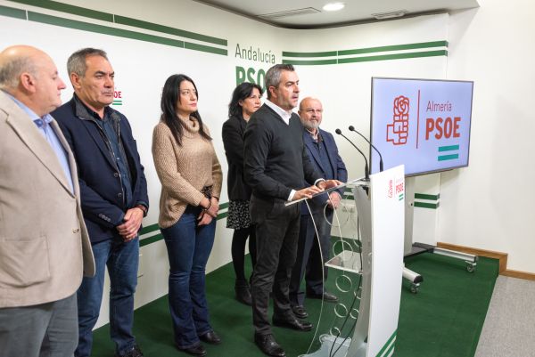 El PSOE exige a Crespo que anule la resolución por la que se declara la emergencia de los sondeos en Alcóntar.