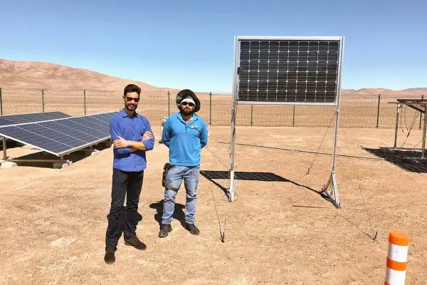 El profesor e investigador de la Universidad de Almería, Joaquín Alonso, se encuentra en una estancia en el Centro de Desarrollo Energético de la Universidad de Antofagasta y participando en el congreso más importante de energía solar: “Cooperar es clave para entre todos conseguir un mundo mejor”.