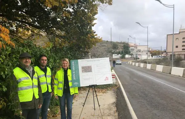 Eloísa Cabrera visita el municipio donde la Consejería de Fomento iniciará las obras que supondrán un importante avance en la seguridad vial.