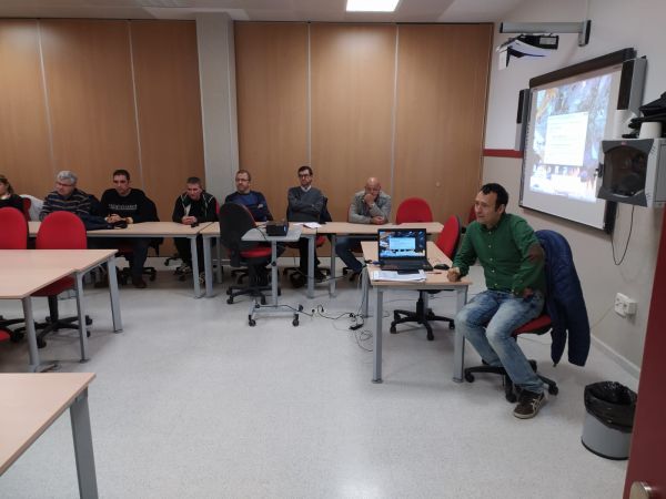 Hoy 20 de febrero, CCOO Almería ha iniciado una serie de cursos gratuitos que se impartirá hasta el próximo mes de mayo.