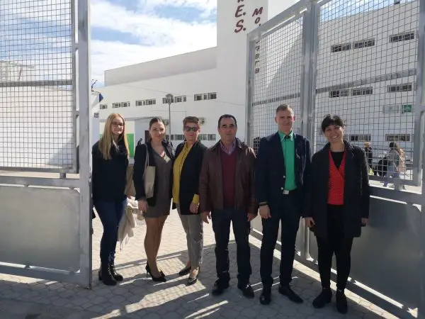 El delegado territorial de Educación y Deporte visita el centro coincidiendo con la celebración del Día de Andalucía.
