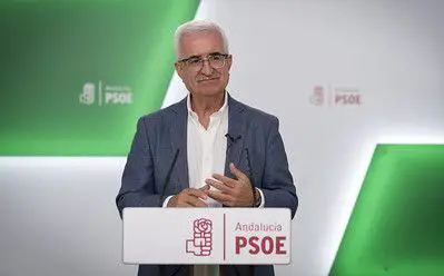 El PSOE-A ofrece a Moreno Bonilla rectificar su “esperpento” y reconducir la comisión de reconstrucción andaluza con la retirada de Vox de la presidencia en favor de PP o Cs como grupos de gobierno