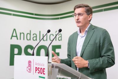 Para los socialistas, es “un error rotundo” que el Gobierno andaluz no cuente con los profesionales públicos para esta medida