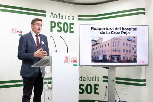 Sánchez Teruel acusa a Moreno Bonilla de haber desoído los avisos del mes de agosto y lo insta a que refuerce la atención sanitaria de manera urgente.