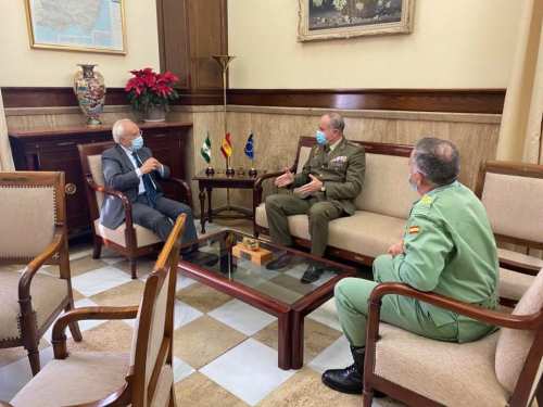 En el encuentro participó también el general jefe de la Brigada ‘Rey Alfonso XIII’ de la Legión, Marcos Llago Navarro.