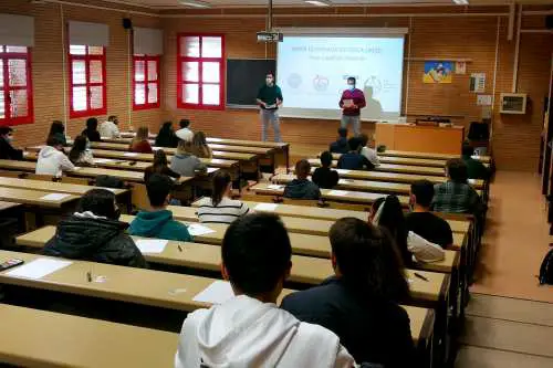 La edición XXXIII, organizada por la Facultad de Ciencias Experimentales, tuvo lugar el pasado 25 de febrero en la Universidad de Almería y contó con la participación de 42 estudiantes procedentes de 18 centros de la provincia