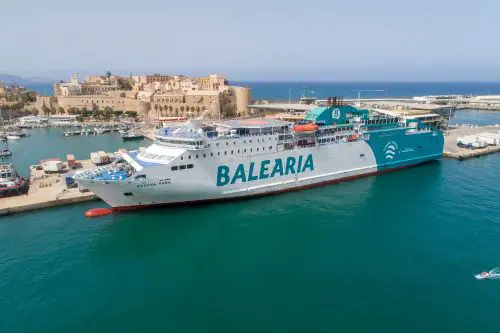 La naviera ofrece seis servicios con el puerto de Málaga, tres con Almería y otras tres con Motril