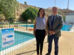 El delegado ha visitado la piscina de Benahadux incluida en la red de espacios sin humo