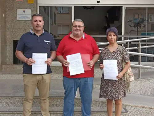 Grupos de la oposición piden un pleno en Roquetas para abordar el caso de las firmas en la Concejalía de Turismo