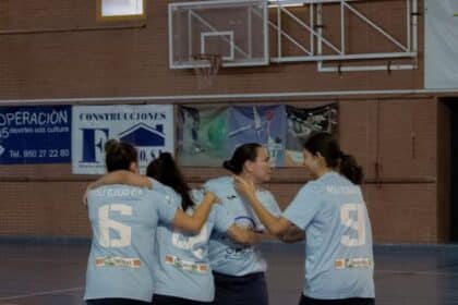 Las celestes reciben al filial del CD El Ejido Futsal este lunes a las 20.30 horas en el Pabellón de Las Norias