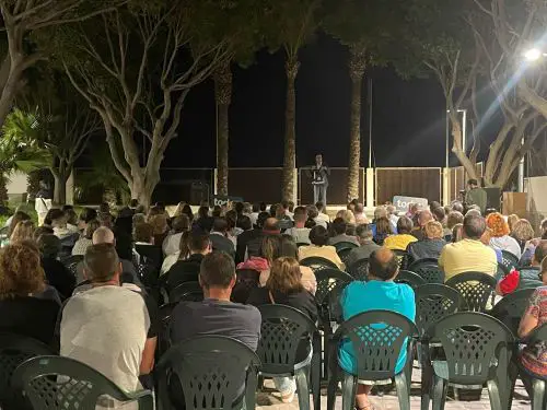 El candidato a la reelección en La Mojonera, celebró anoche un acto público en Venta del Viso en el que repasó su gestión y dio a conocer a su equipo y su programa