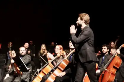 Un momento de la final del III Concurso de Dirección de Orquesta Universidad de Almería, celebrado en diciembre en el Auditorio de Roquetas de Mar.