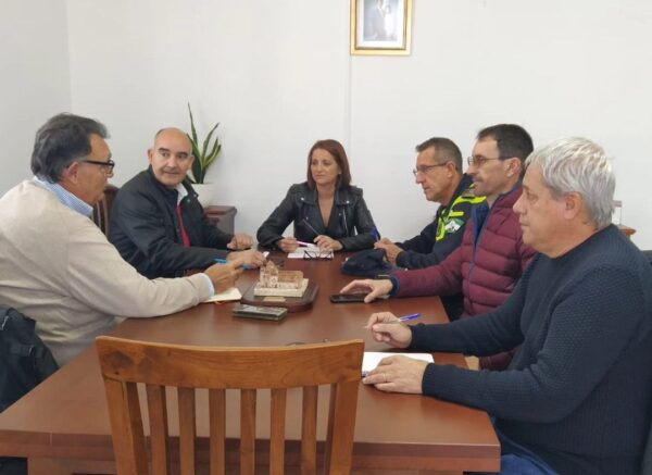 La alcaldesa, María del Mar Alfonso, se ha reunido ya con el Jefe de Servicio de Protección Civil en Almería, Jacobo Acosta